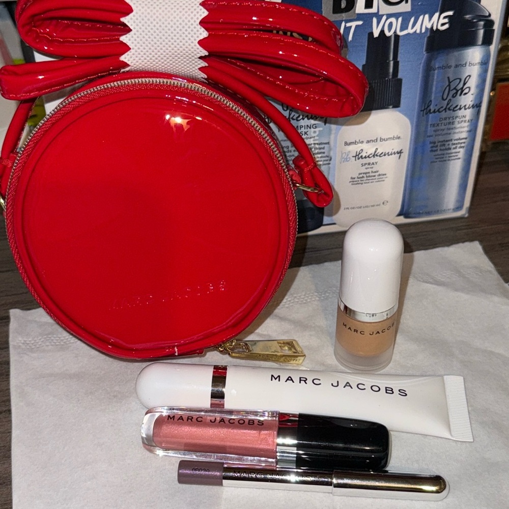 Marc Jacob Mini 4" Red Patent Leather Crossbody Round Circle Bag Purse-Bundle